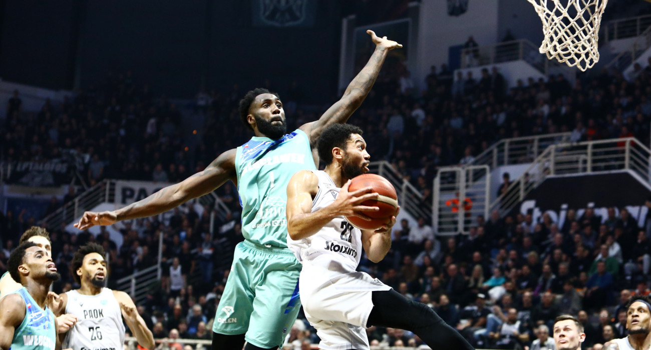 Στιγμιότυπο από το παιχνίδι του ΠΑΟΚ με την Ανβίλ, Πηγή: Intime