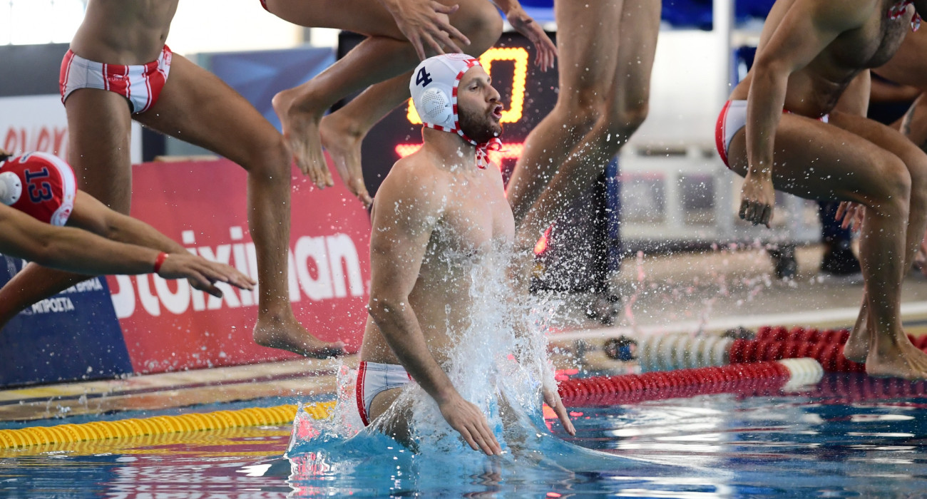 Η πρώτη βουτιά στην πισίνα για την ομάδα του Ολυμπιακού Πηγή: Eurokinissi