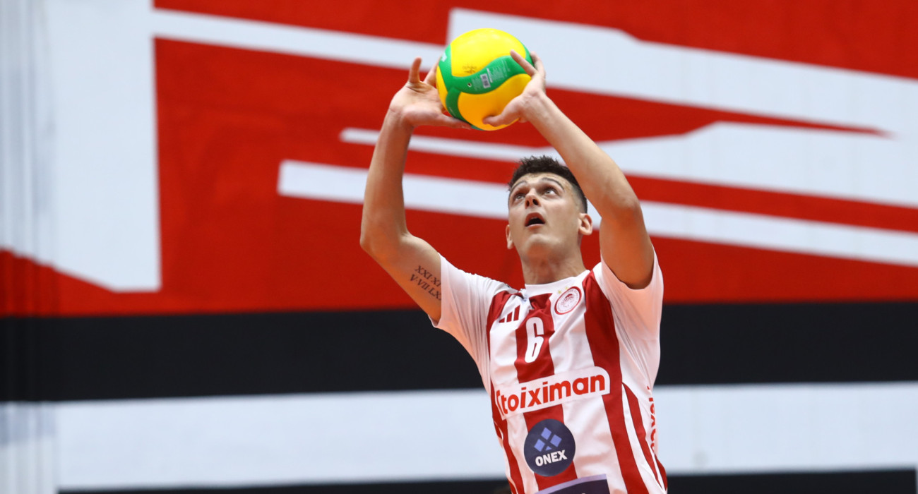 Ο Ματέο Χασμπάλα του ΟΣΦΠ σε πάσα / Πηγή: Eurokinissi