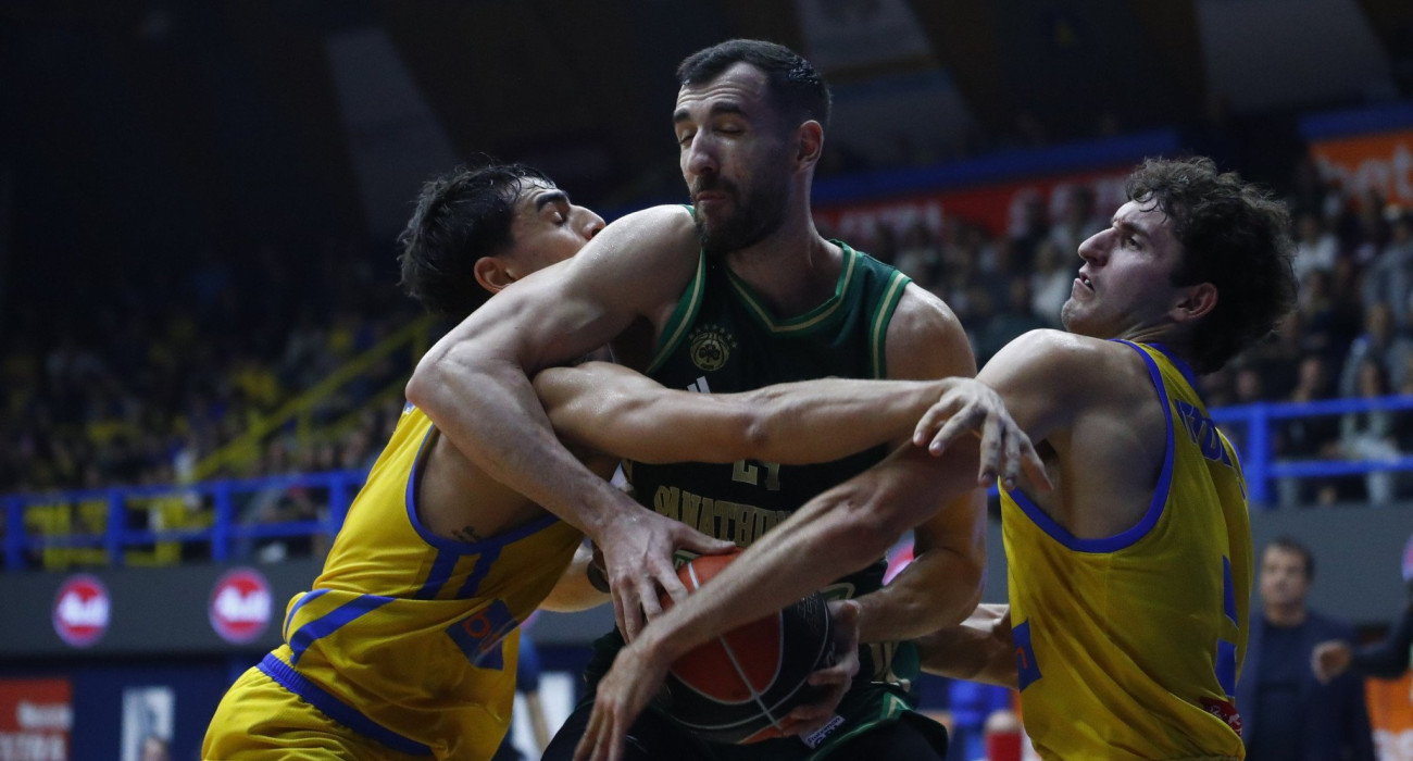 Στιγμιότυπο από το παιχνίδι Περιστέρι - Παναθηναϊκός, Πηγή: Intime