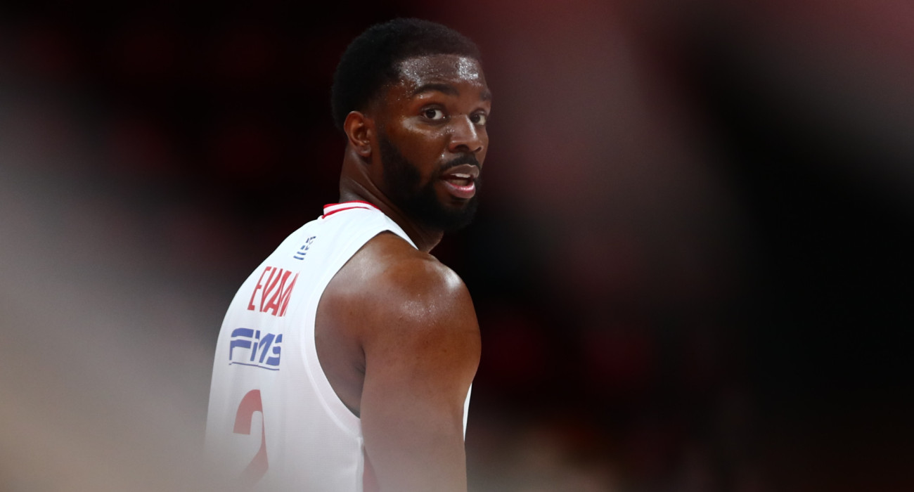 Φόβοι για ρήξη αχιλλείου: Έβανς και Ολυμπιακός περιμένουν τις εξετάσεις - Το ιστορικό των τραυματισμών του