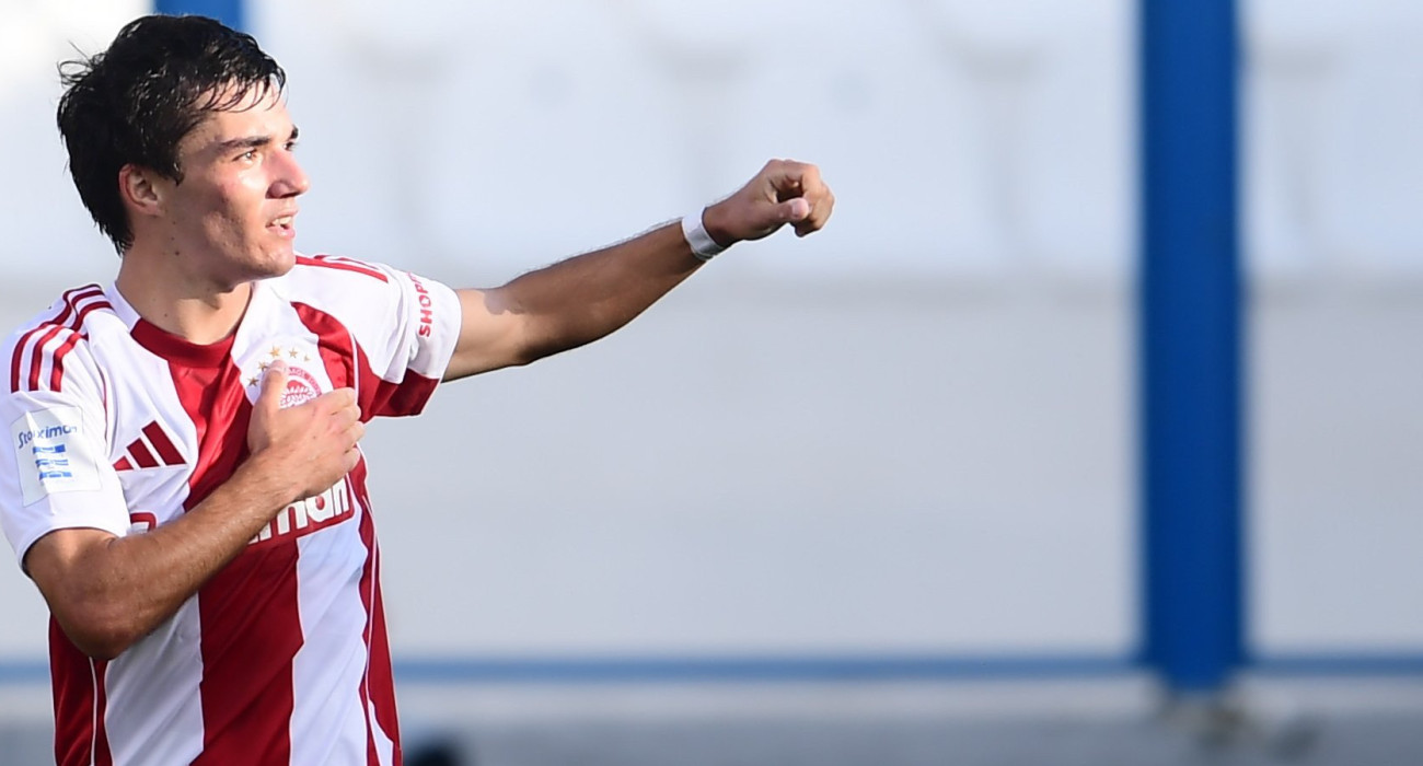 Ο Ντιόγκο Νασιμέντο πανηγυρίζει το 0-1 στη Νεάπολη / Πηγή: Eurokinissi