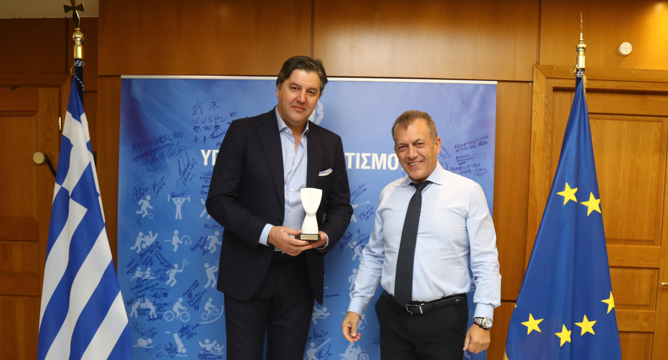 Ο Γιάννης Βρούτσης συναντήθηκε με τον Ντέγιαν Μποντιρόγκα/Πηγή: Eurokinissi