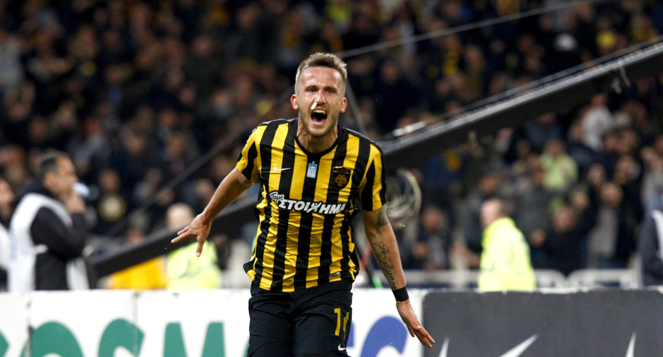 Ο Τόμας Πέκχαρτ πανηγυρίζει σε αγώνα της ΑΕΚ / Πηγή: Eurokinissi