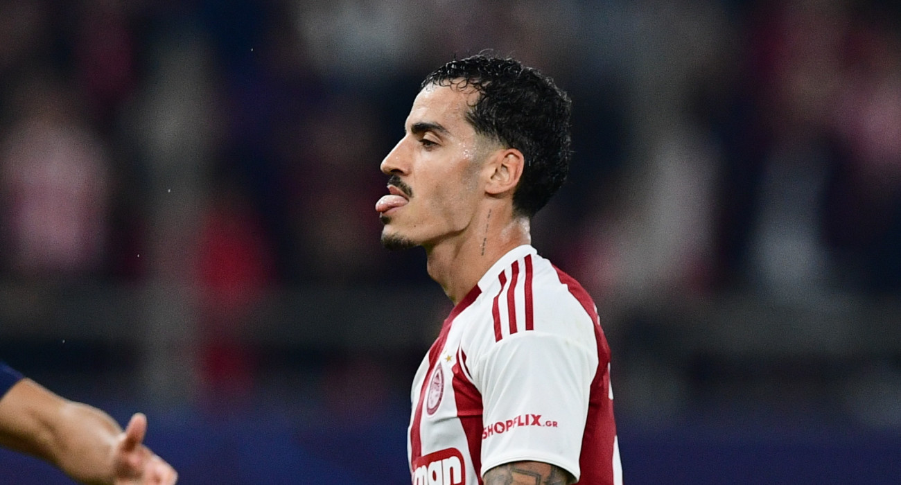 Ο Τσικίνιο με τη φανέλα του Ολυμπιακού / Πηγή: Eurokinissi