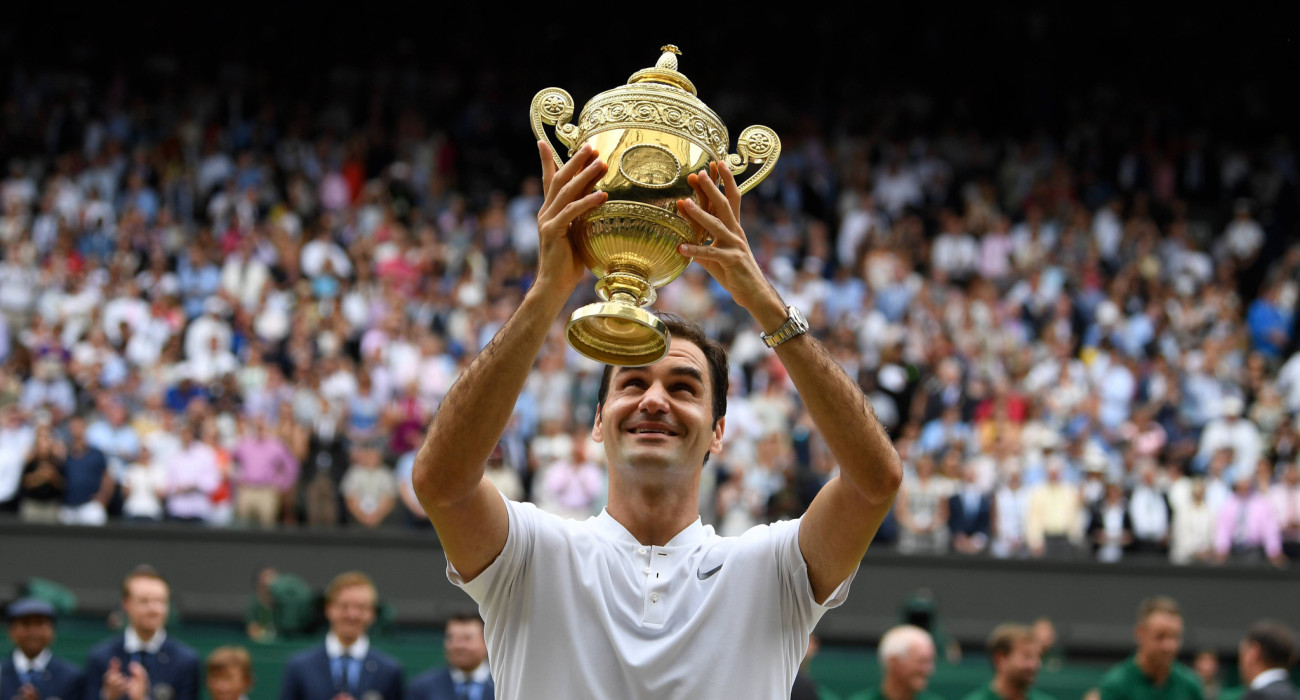 Ο Ρότζερ Φέντερερ με το 19ο Grand Slam του στο Wimbledon / Πηγή: Imago