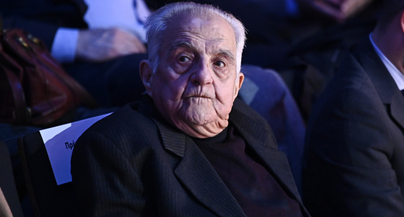 Ο Αλέκος Φλαμπουράρης άφησε την τελευταία του πνοή σε ηλικία 87 ετών / Πηγή: Intime