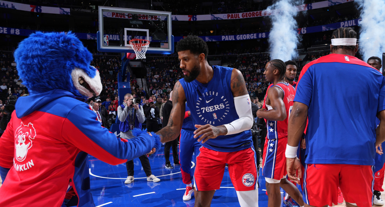 Ο Πολ Τζορτζ είναι έτοιμος για το ντεμπούτο του στη σεζόν με τους Σίξερς / Πηγή: Jesse D. Garrabrant/NBAE via Getty Images