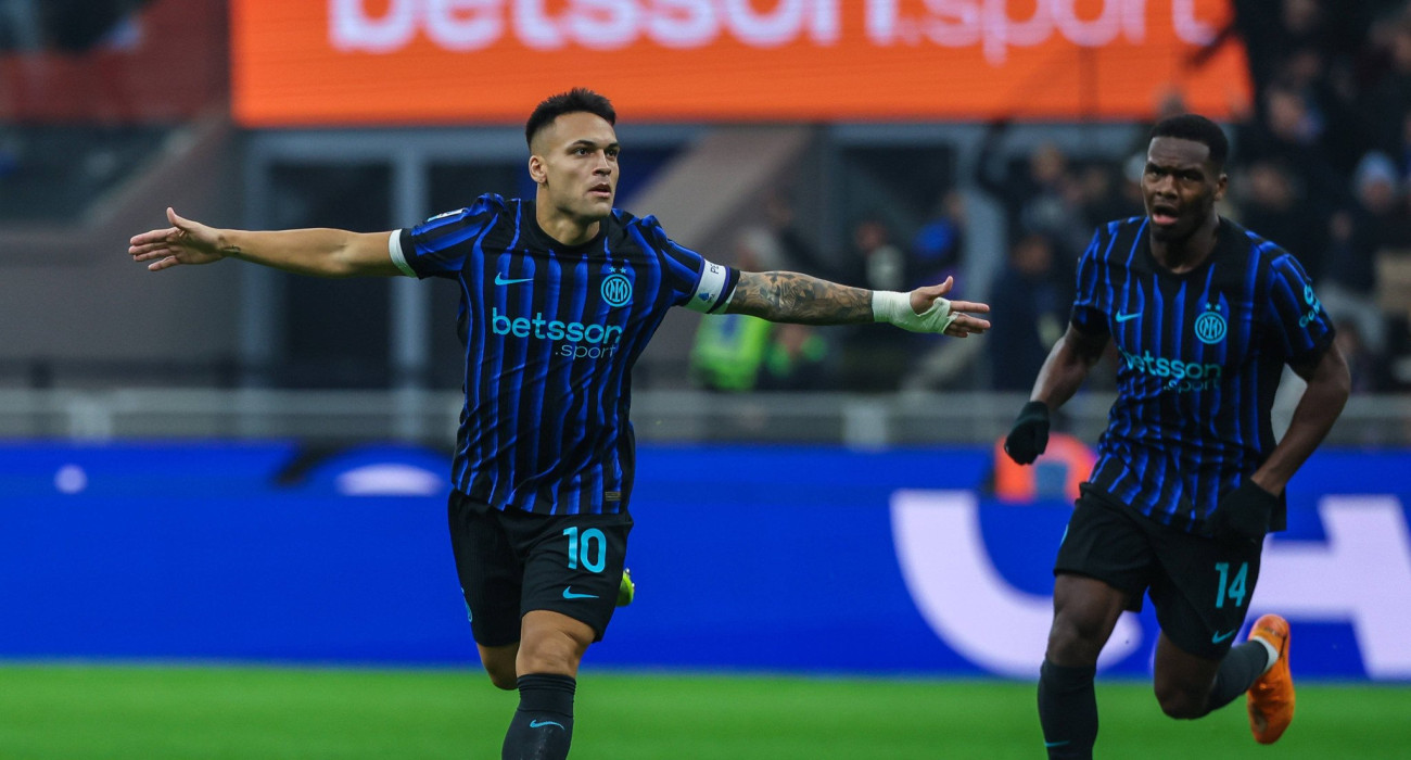 Ο Λαουτάρο Μαρτίνες πανηγυρίζει / Πηγή: Imago