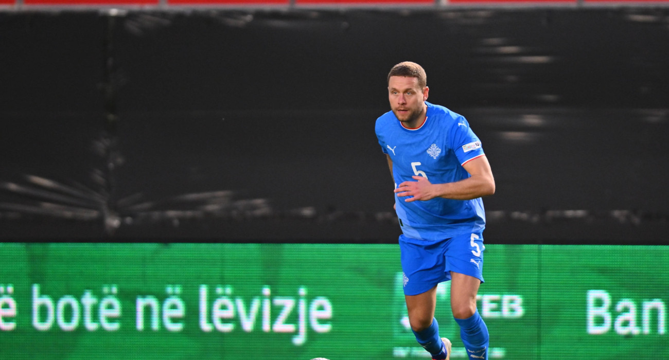 Ο Ίνγκι Ίνγκασον με την εθνική Ισλανδίας / πηγή: Imago