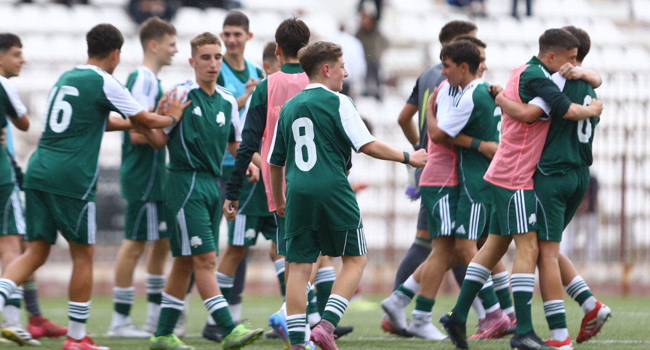 Οι παίκτες της Κ15 του Παναθηναϊκού νίκησαν με ανατροπή τον Ολυμπιακό - ΠΗΓΗ: ΙΝΤΙΜΕ