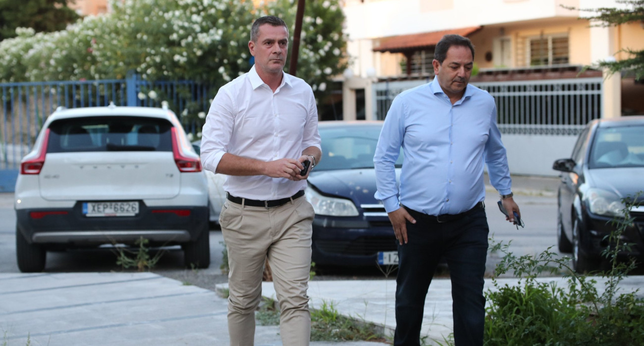 Ο Στέφανος Κοτσόλης με τον Χρήστ Πρίτσα / Πηγή: Eurokinissi