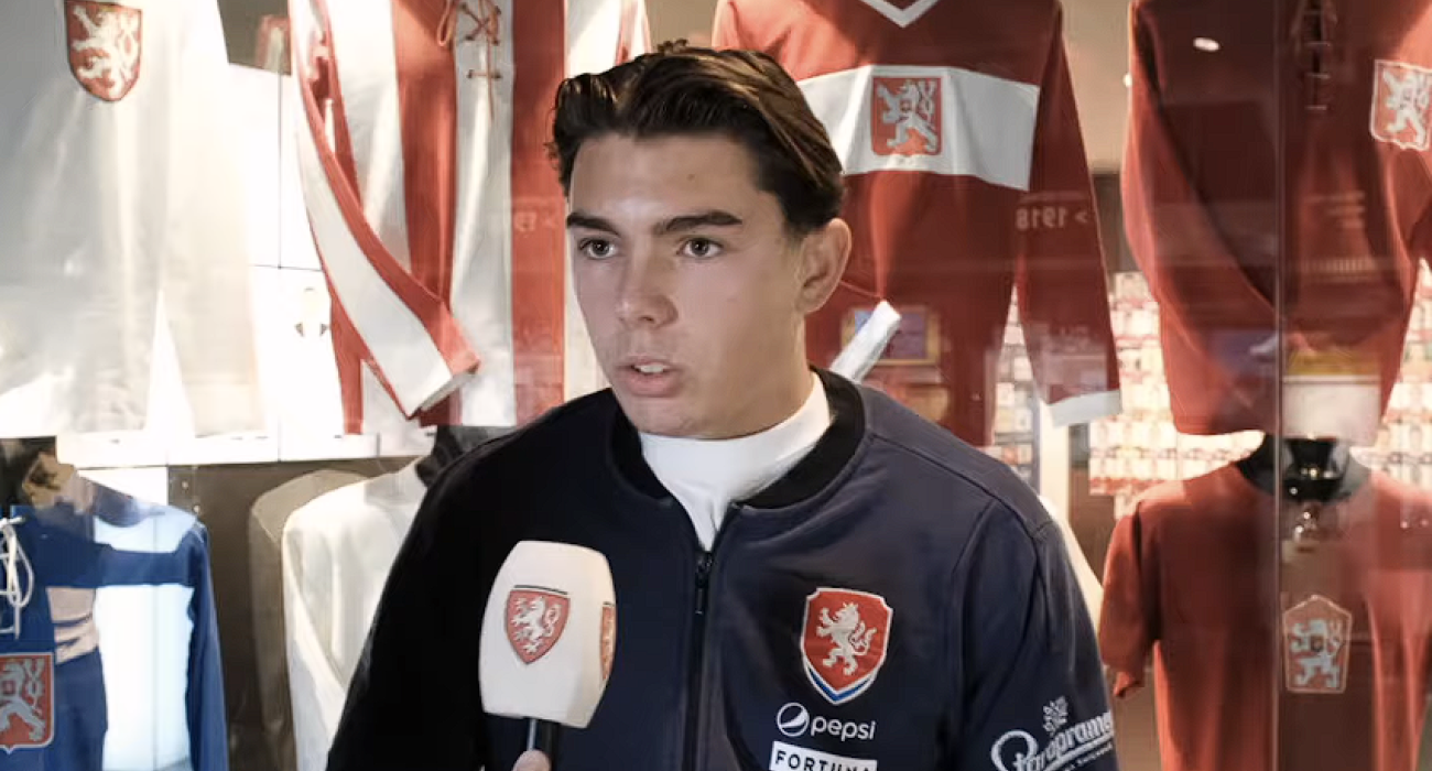 Ο Λουίς Μπουφόν / Screenshot