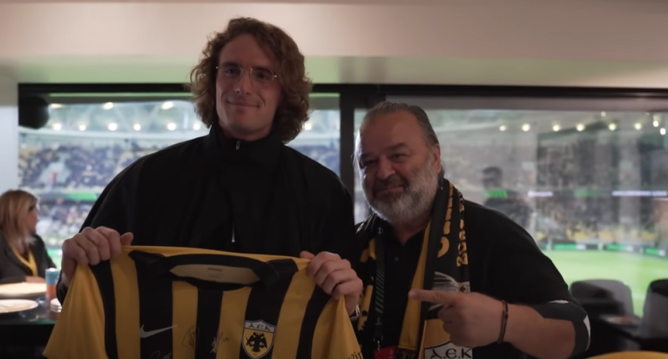 Ο Στέφανος Τσιτσιπάς μαζί με τον Μάριο Ηλιόπουλο / Screenshot