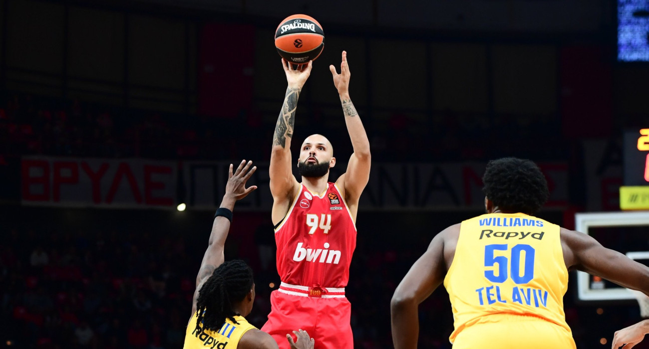 Στην κορυφή ο «λαβωμένος» Ολυμπιακός, περιμένει αντίπαλο