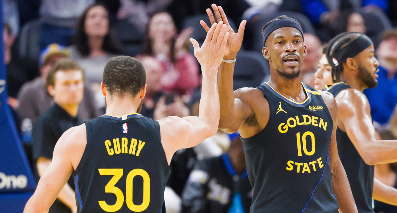 Μπάτλερ: «Δεν έχω δει να κάνουν σε παίκτη περισσότερα φάουλ από ότι στον Κάρι»