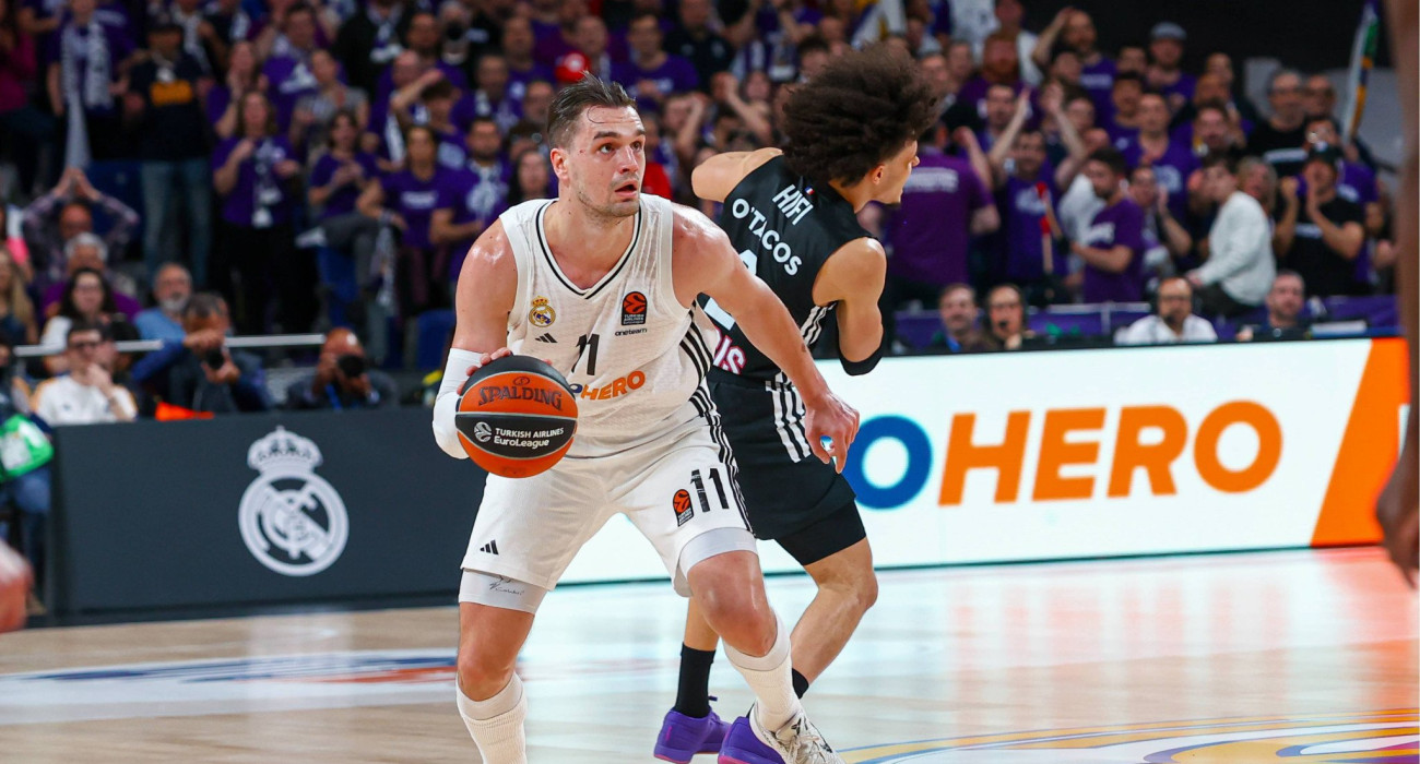 Ο Μάριο Χεζόνια με τον Ναντίρ Χιφί, Πηγή: Imago