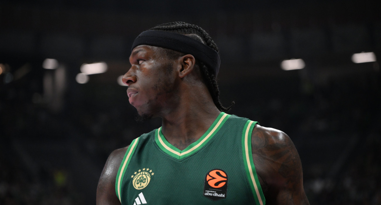 Ο Κέντρικ Ναν/Βαγγέλης Στόλης