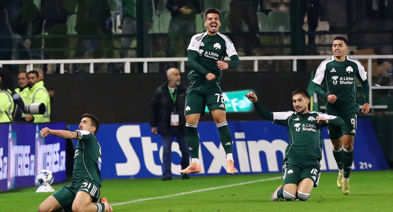 Οι παίκτες του Παναθηναϊκού πανηγυρίζουν το γκολ του Φίλιπ Τζούριτσιτς / Πηγή: InTime