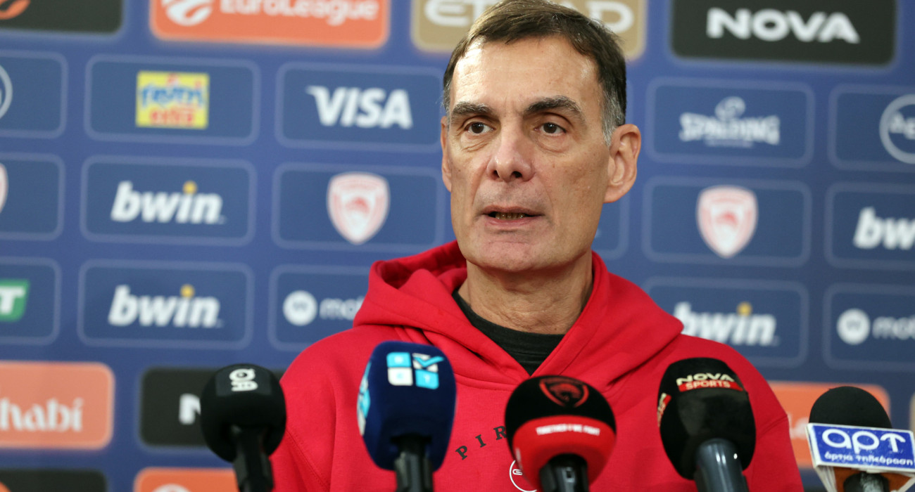 Ο Γιώργος Μπαρτζώκας στη media day στη media day του Ολυμπιακού/Πηγή: intime