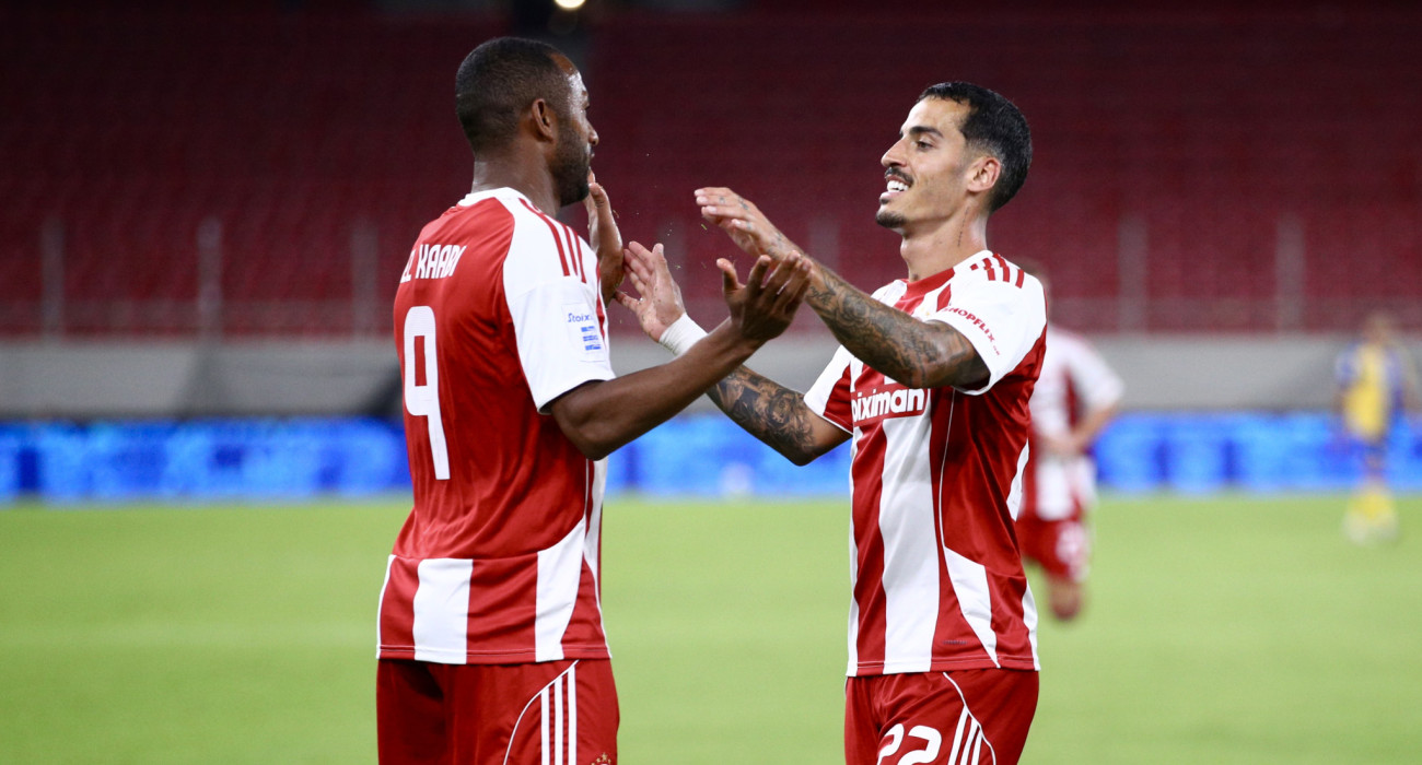 Ο Ελ Κααμπί με τον Τσικίνιο / Πηγή: Eurokinissi