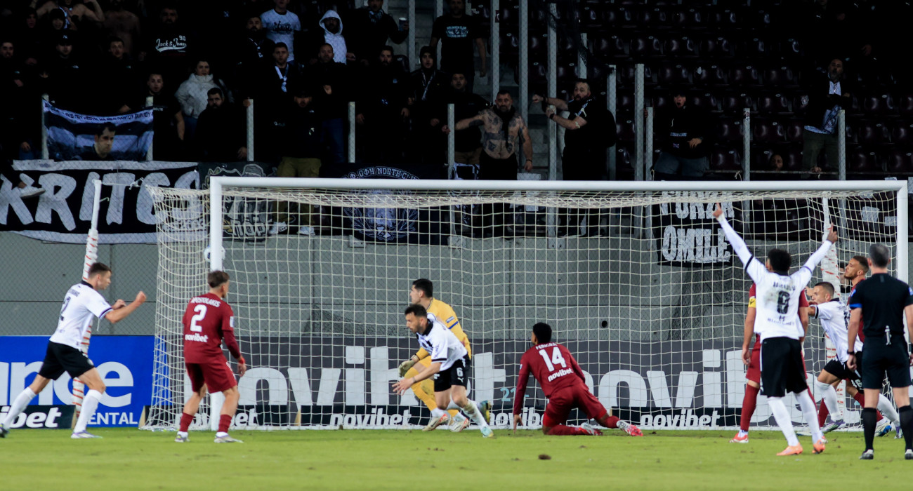 Οι παίκτες του ΟΦΗ πανηγυρίζουν το γκολ τους επί της ΑΕΛ Novibet / Πηγή: Eurokinissi