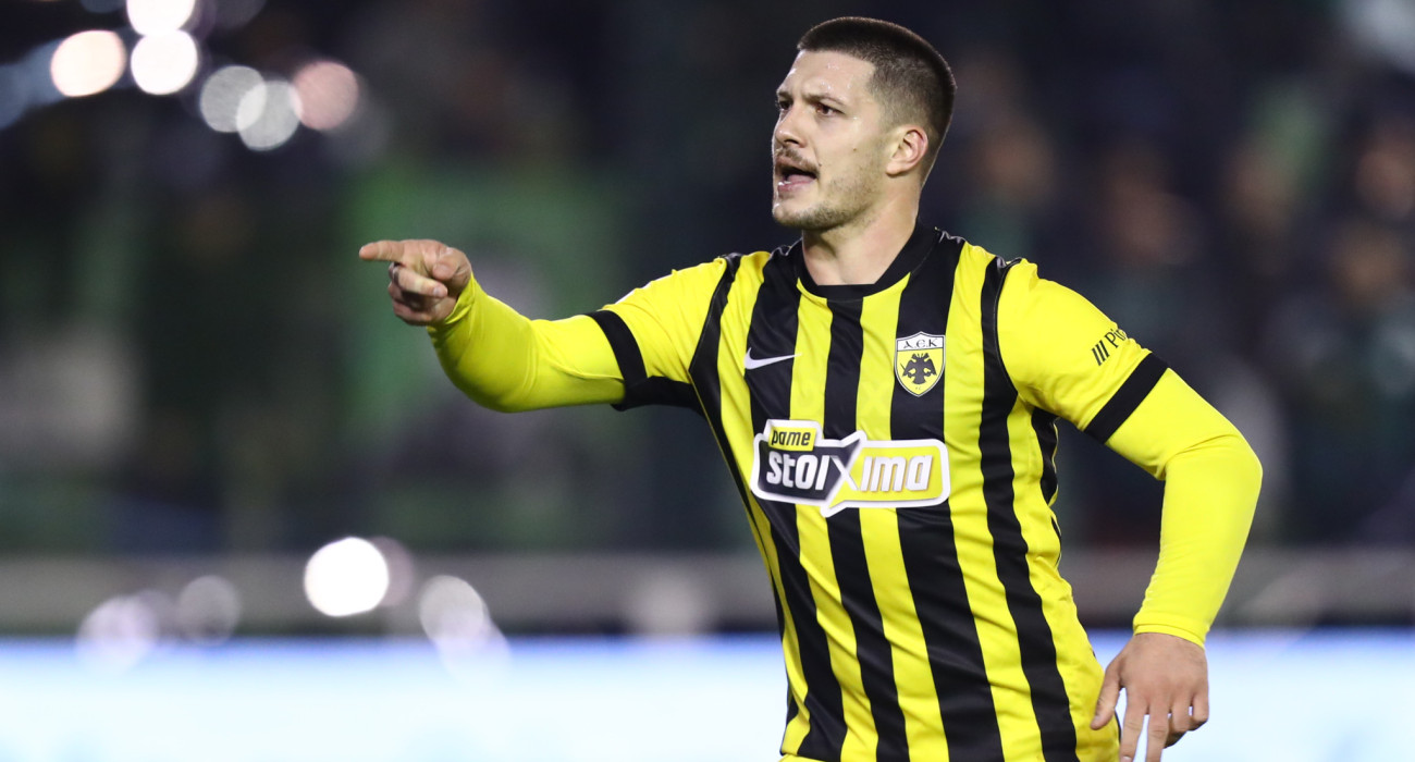 Ο Λούκα Γιόβιτς στο Παναθηναϊκός-ΑΕΚ/Πηγή: Eurokinissi