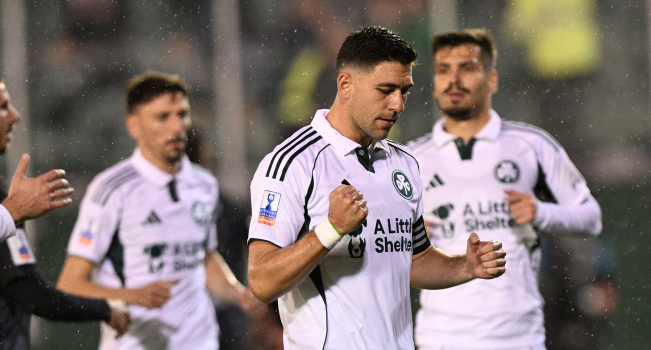 Ο Τάσος Μπακασέτας πανηγυρίζει το γκολ του / Πηγή: Eurokinissi