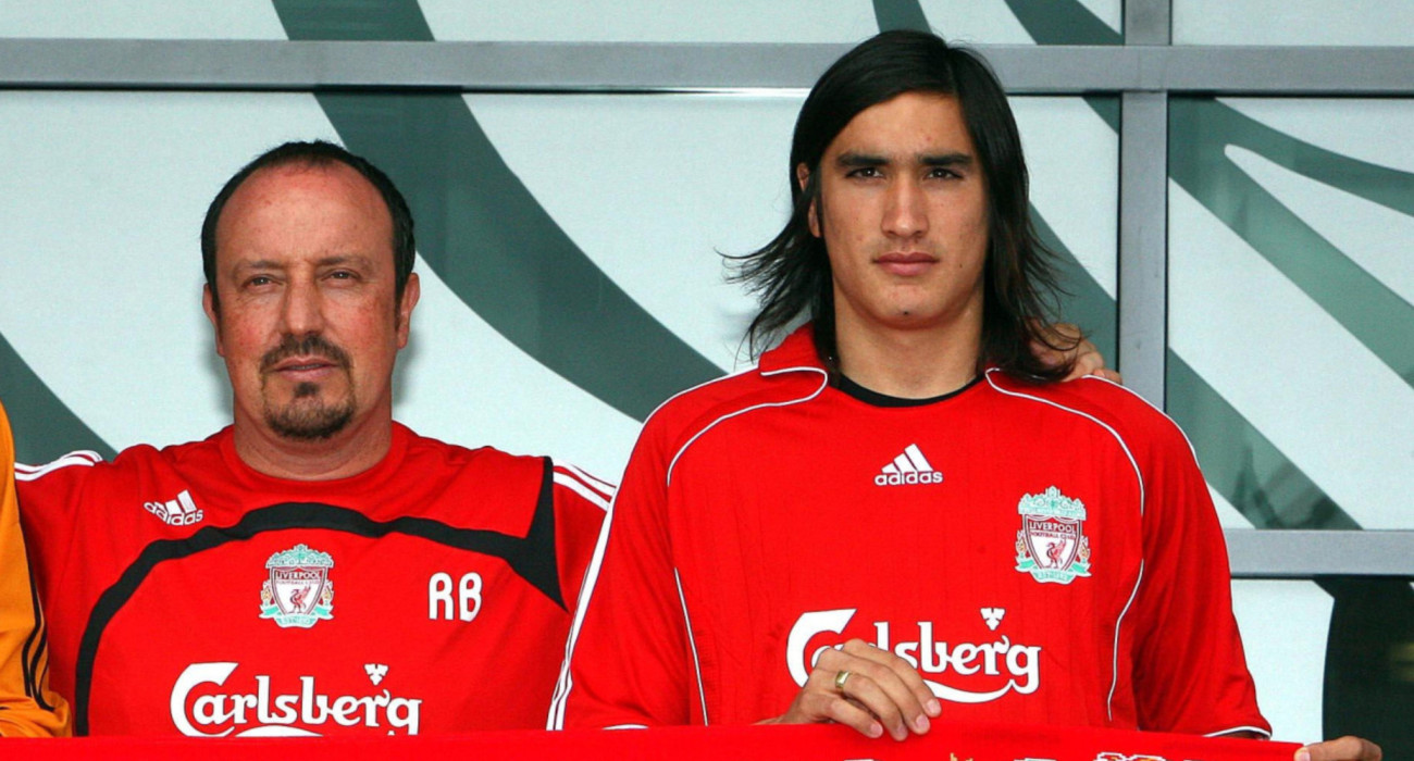 Ο Ράφα Μπενίτεθ κι ο Σεμπαστιάν Λέτο, κατά την παρουσίαση του Αργεντινού στη Λίβερπουλ τον Αύγουστο του 2007 - ΠΗΓΗ: Getty Images