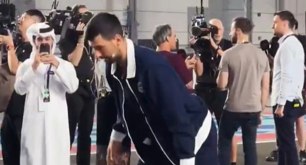 Ο Νόβακ Τζόκοβιτς κάνει μαθήματα γιόγκα στο Grand Prix του Κατάρ / Screenshot