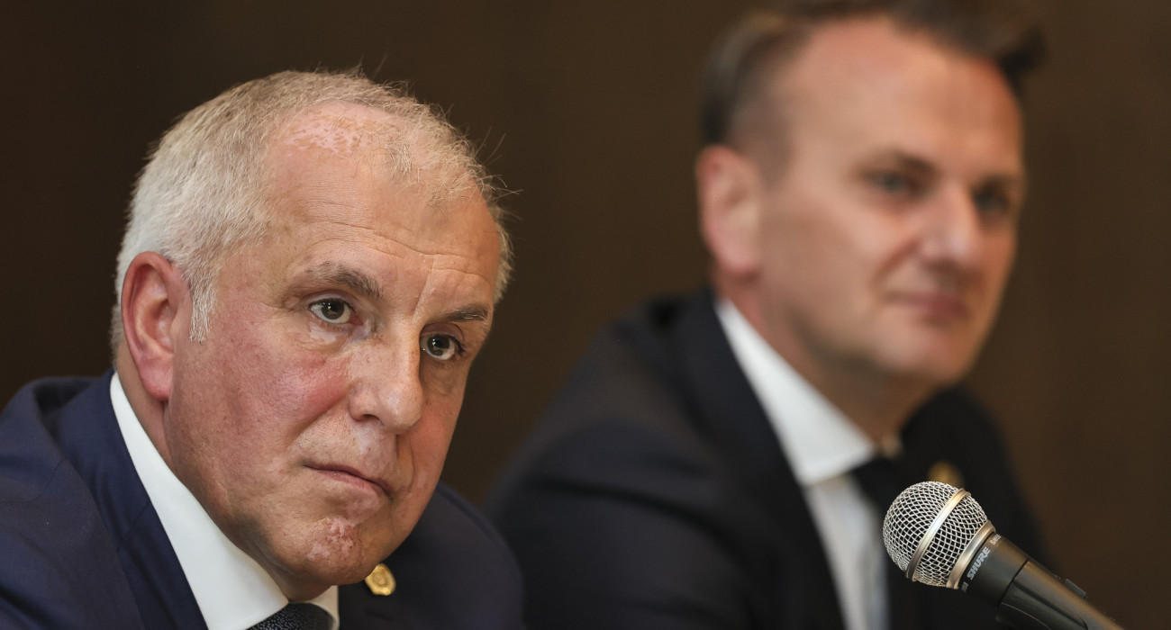 O Ζέλικο Ομπράντοβιτς σε πρώτο πλάνο και ο Οστόγια Μιχαϊλοβιτς σε δεύτερο / Πηγή: Srdjan Stevanovic / Getty Images