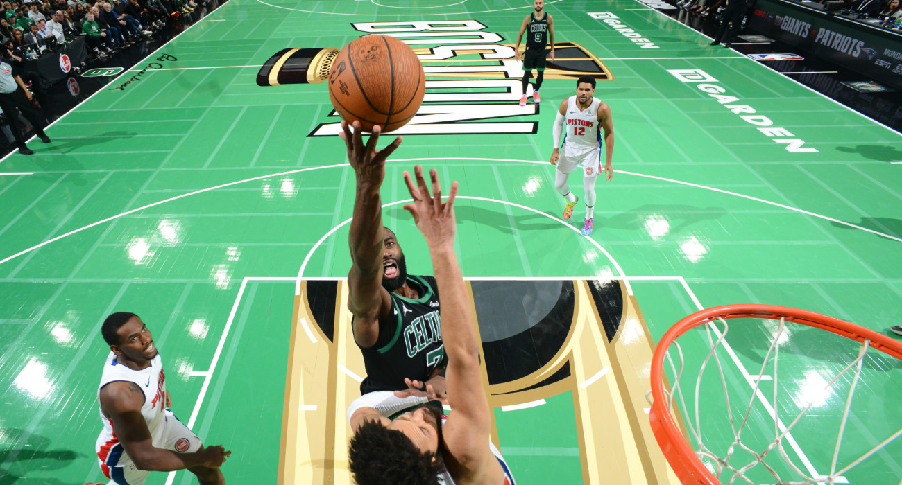 Ο Τζέιλέν Μπράουν/Photo by Brian Babineau/NBAE via Getty Images