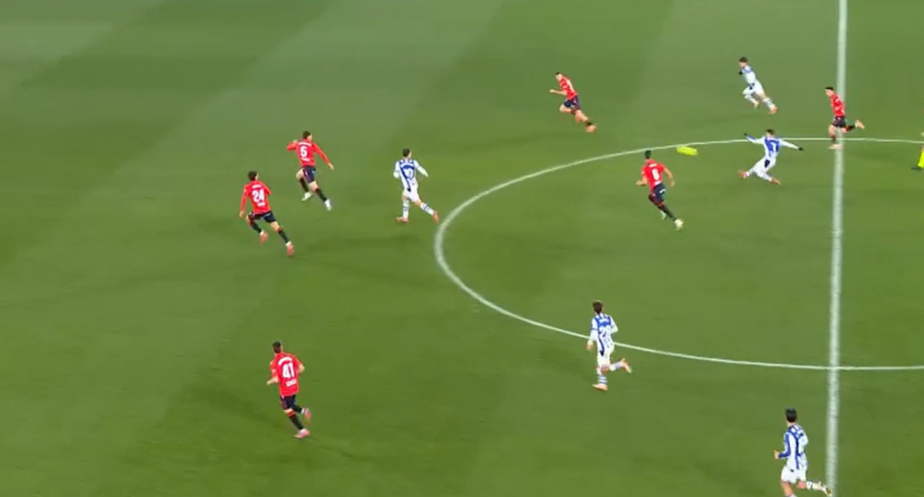 Το φοβερό γκολ του Μπαρενετσέα / Screenshot