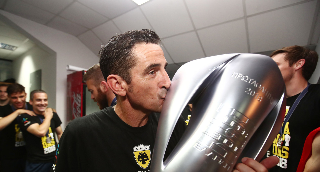 Ο Μανόλο Χιμένεθ με το πρωτάθλημα του 2018 / Πηγή: Intime