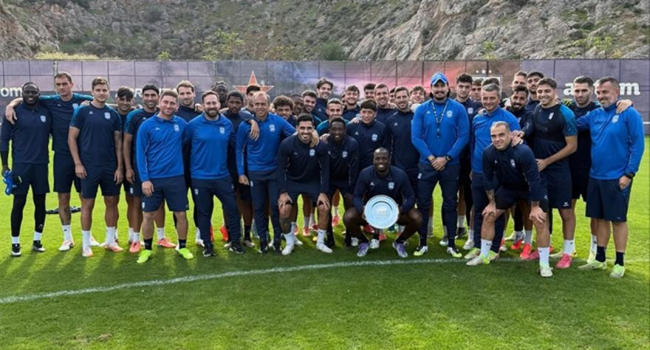 Ο Ανδρέας Τεττέη Παρέλαβε το βραβείο για την δράση κατά του ρατσισμού / Πηγή: Kifisiafc