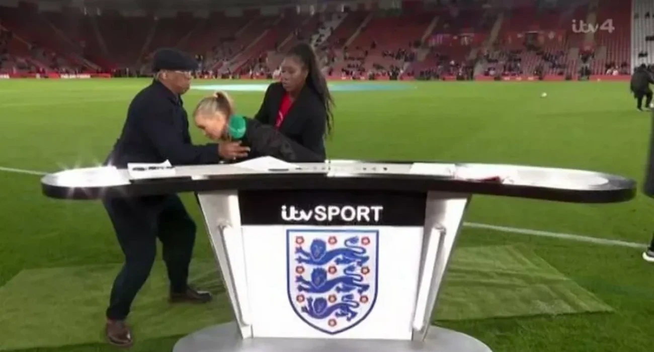 Η Λάουρα Γουντς λιποθυμάει στην αγκαλιά του Ίαν Ράιτ / Screenshot