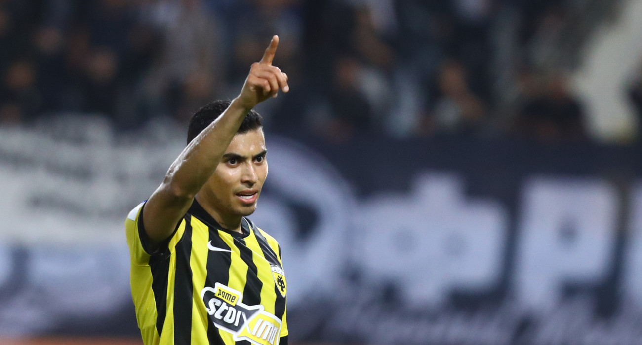 Ο Ορμπελίν Πινέδα με τη φανέλα της ΑΕΚ / Πηγή: Eurokinissi