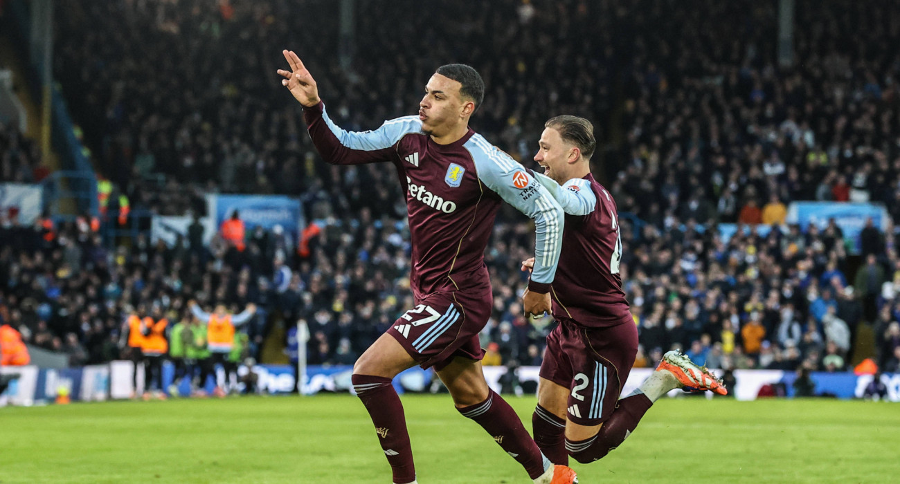 Ο Μόργκαν Ρότζερς της Άστον Βίλα πανηγυρίζει / Πηγή: Imago