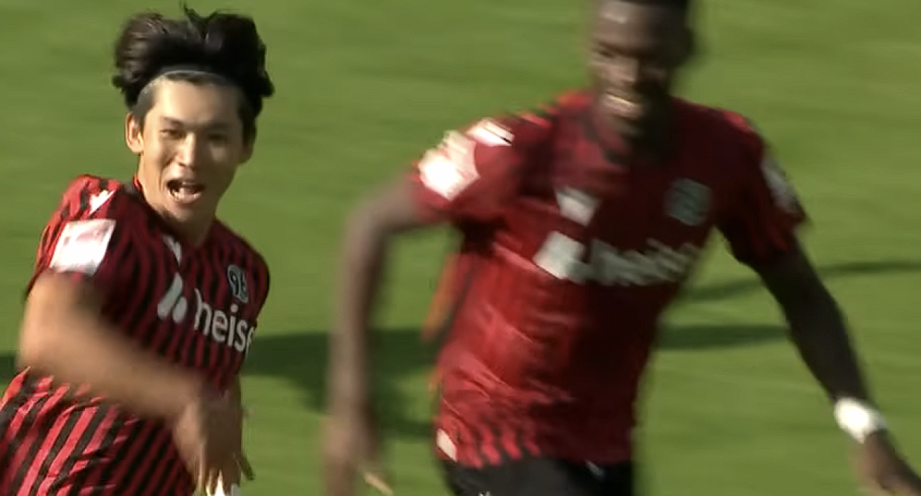 Οι παίκτες του Ανόβερου πανηγυρίζουν / Screenshot