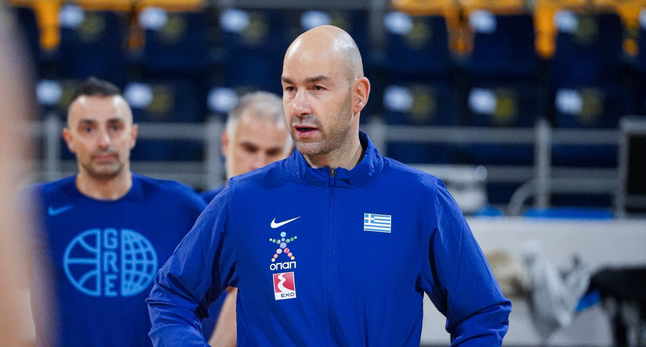 Ο Βασίλης Σπανούλης στην προπόνηση της Εθνικής/Πηγή: EOK