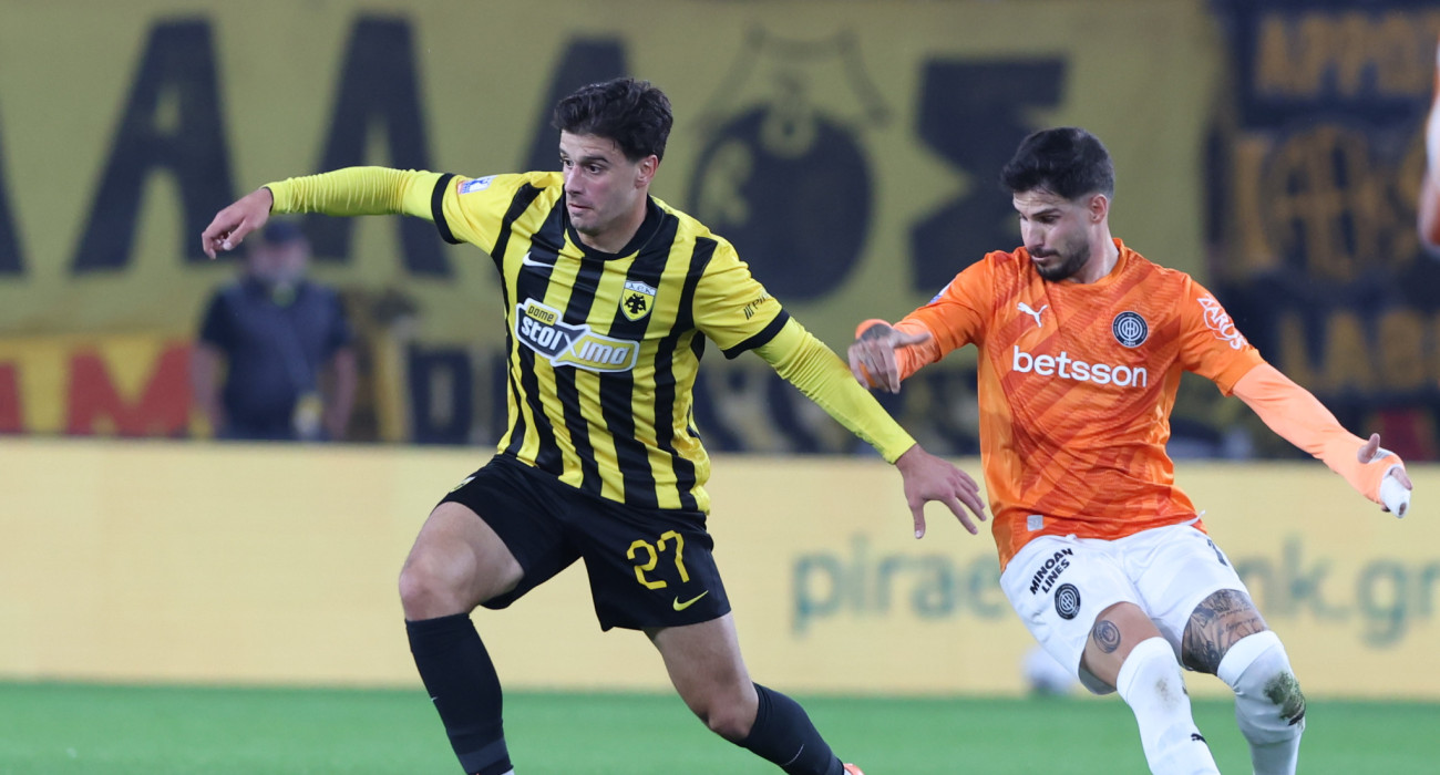 Ο Ζώης Καραργύρης στο ΑΕΚ-ΟΦΗ / Πηγή: Intime