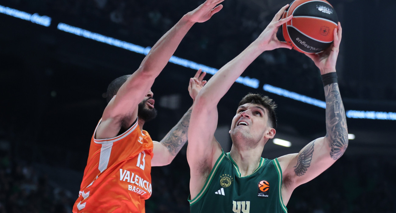 Ο Ντίνος Μήτογλου - Πηγή: Intime