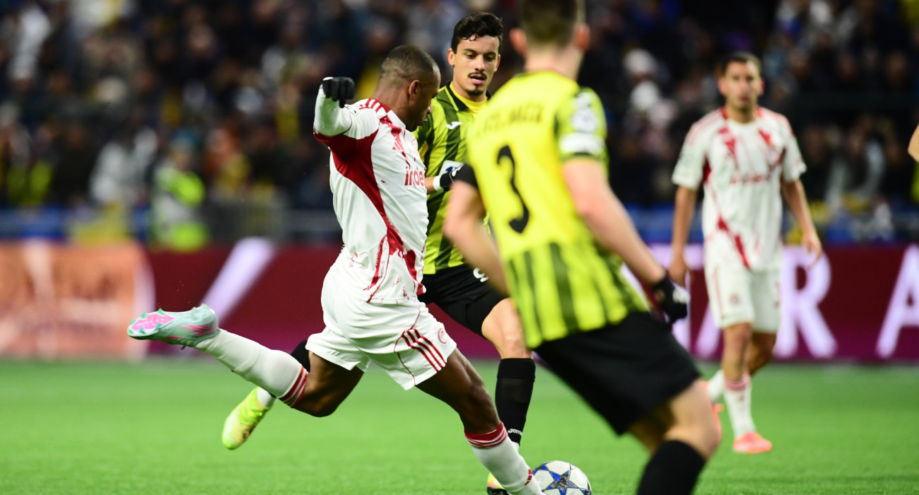 Ο Ελ Κααμπί σουτάρει / Πηγή: Eurokinissi