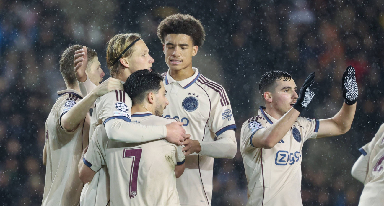 Οι ποδοσφαιριστές του Άγιαξ πανηγυρίζουν / Πηγή: imago