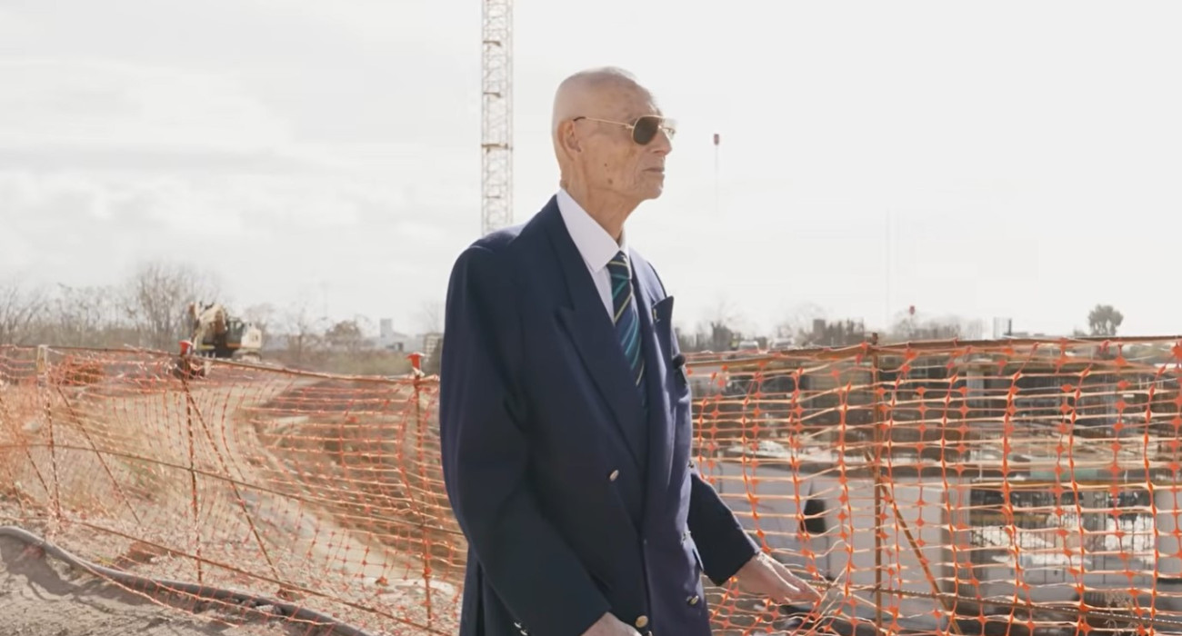 Ο Αντώνης Αντωνιάδης στον Βοτανικό / Screenshot