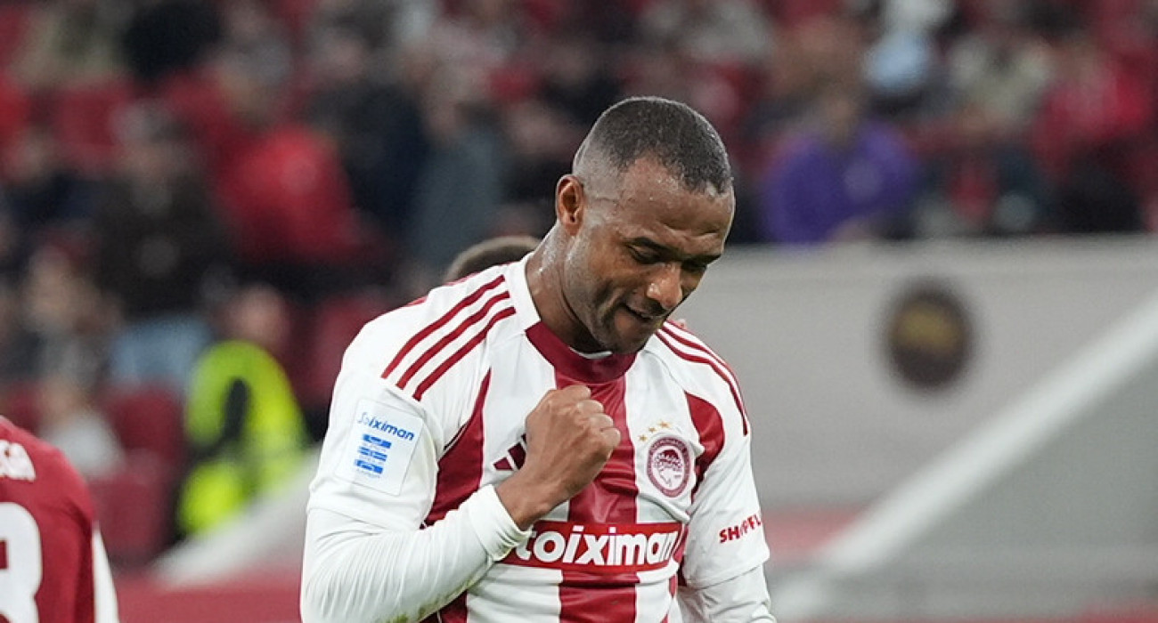 Ο Ελ Κααμπί πανηγυρίζει με τον Ολυμπιακό / Πηγή: Eurokinissi