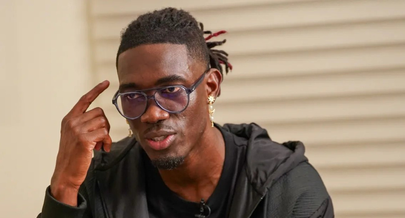 Ο Ιβς Μπισούμα / Screenshot