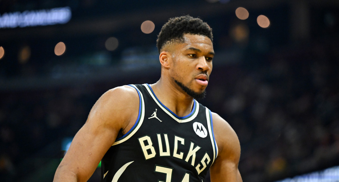 Ο Γιάννης Αντετοκούνμπο σε... αναμονή / Πηγή: Nick Cammett / Getty Images / Ideal Images