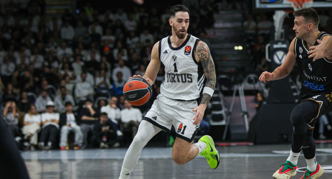 Ο Λούκα Βιλντόζα με τη φανέλα της Βίρτους Μπολόνια, Πηγή: Fabio Patamia/Getty Images/Ideal Images