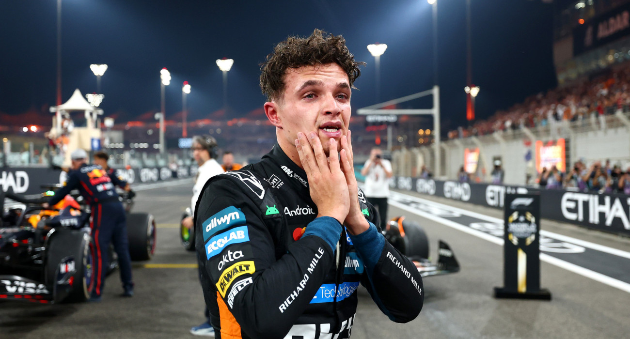 Ο Λάντο Νόρις δακρυσμένος μετά το τέλος του GP που του έδωσε τον τίτλο / Πηγή: Bryn Lennon - Formula 1/Formula 1 via Getty Images